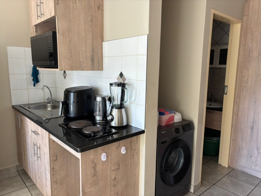 1 Bedroom Property for Sale in Rietfontein Gauteng