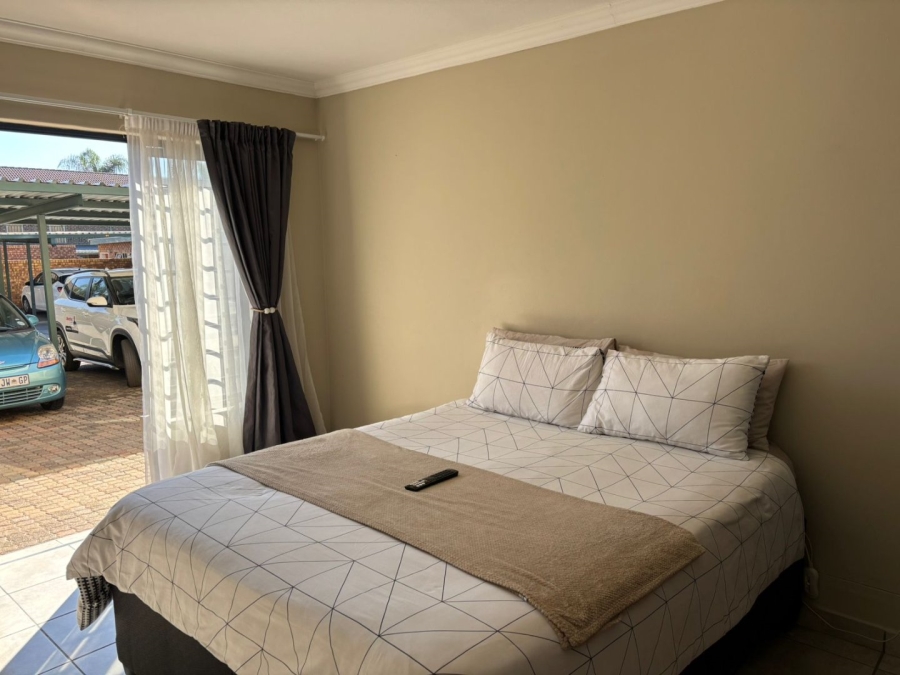 1 Bedroom Property for Sale in Rietfontein Gauteng