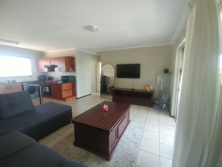 To Let 2 Bedroom Property for Rent in Bardene Gauteng