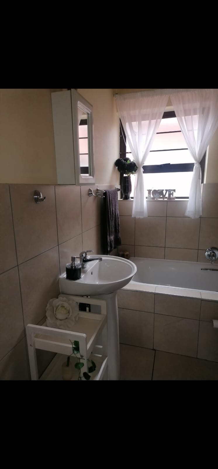 To Let 2 Bedroom Property for Rent in Witfield Gauteng