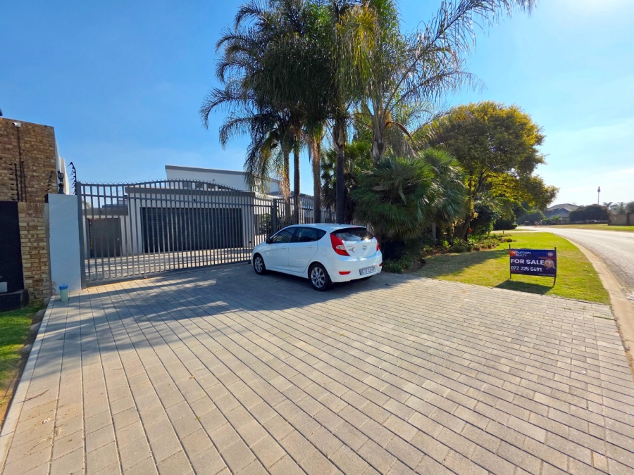 4 Bedroom Property for Sale in Sunward Park Gauteng
