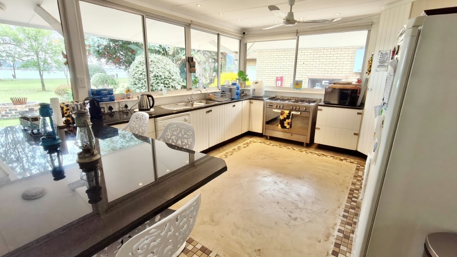 4 Bedroom Property for Sale in Vaal Marina Gauteng
