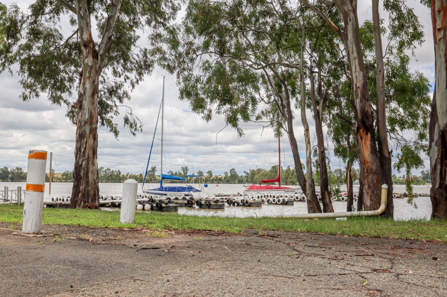 4 Bedroom Property for Sale in Vaal Marina Gauteng