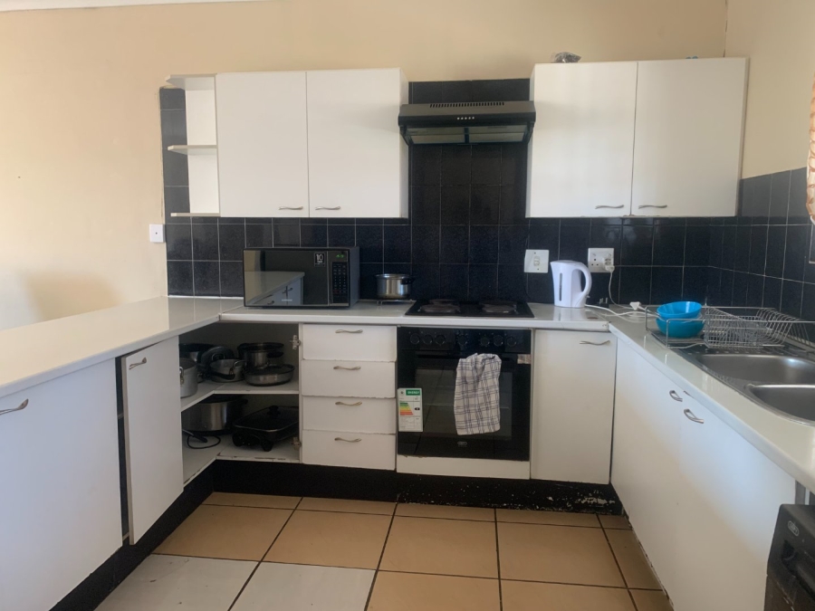 To Let 2 Bedroom Property for Rent in Zwartkop Gauteng