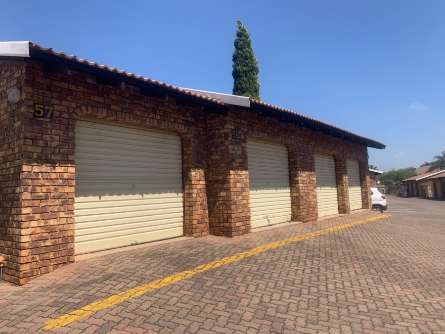 To Let 2 Bedroom Property for Rent in Zwartkop Gauteng