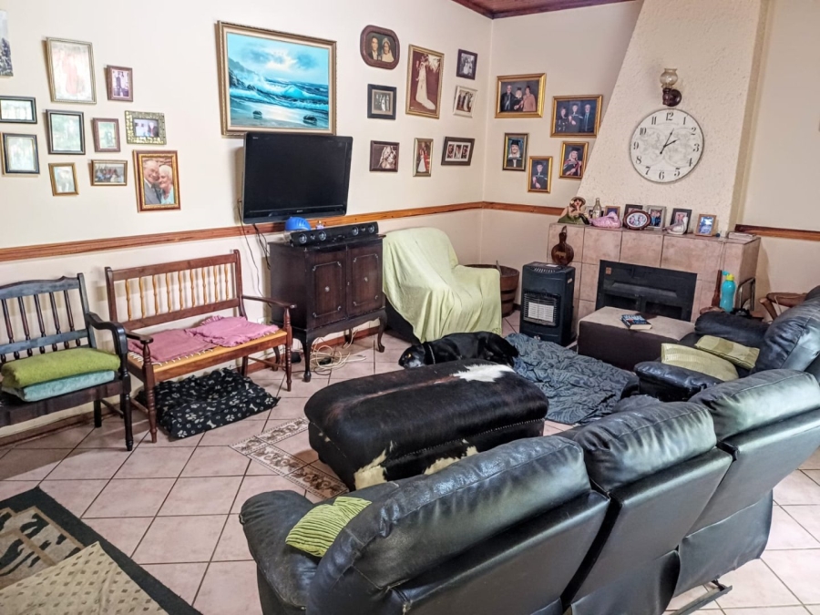 4 Bedroom Property for Sale in Sinoville Gauteng