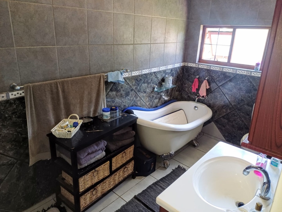 4 Bedroom Property for Sale in Sinoville Gauteng
