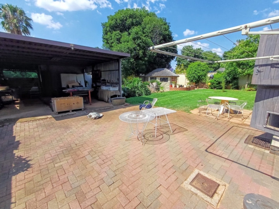 4 Bedroom Property for Sale in Sinoville Gauteng
