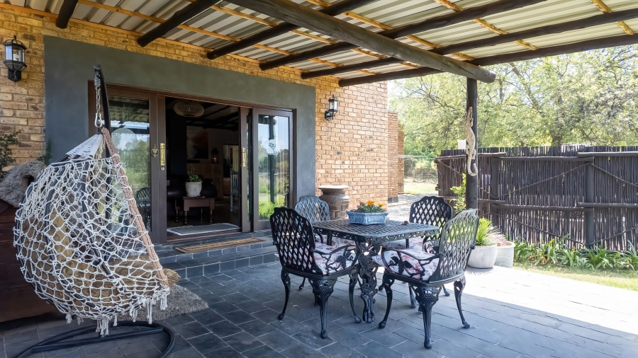 Commercial Property for Sale in Roodeplaat Gauteng