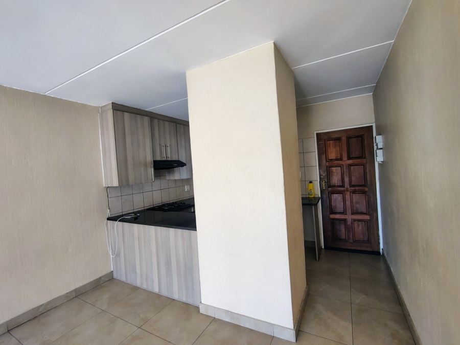 To Let 3 Bedroom Property for Rent in Vorna Valley Gauteng