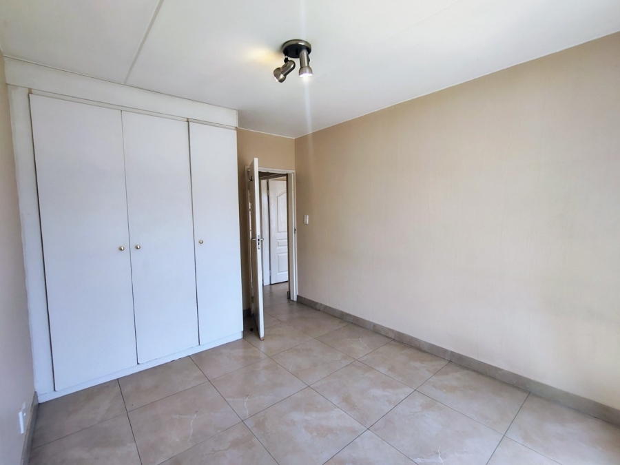 To Let 3 Bedroom Property for Rent in Vorna Valley Gauteng