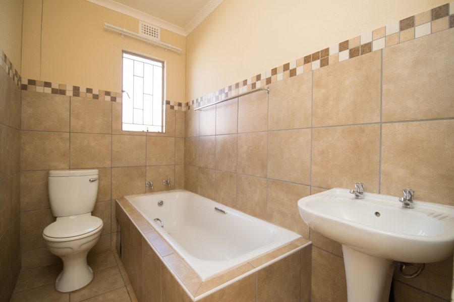 3 Bedroom Property for Sale in Sky City Gauteng