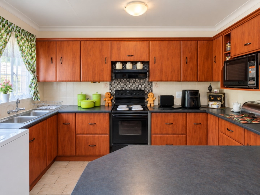 3 Bedroom Property for Sale in Illiondale Gauteng
