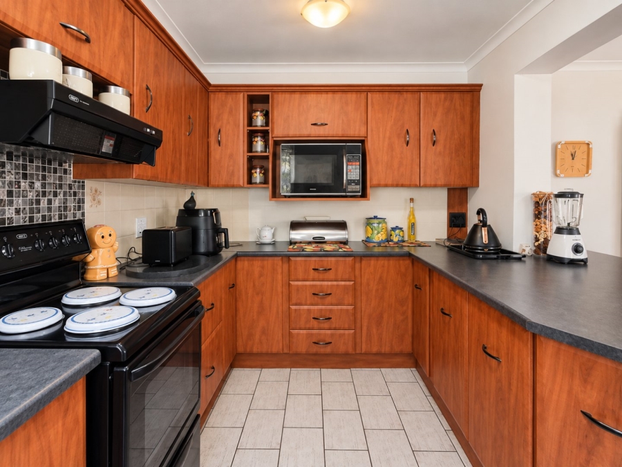 3 Bedroom Property for Sale in Illiondale Gauteng