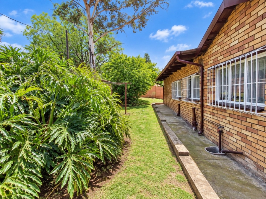 3 Bedroom Property for Sale in Illiondale Gauteng