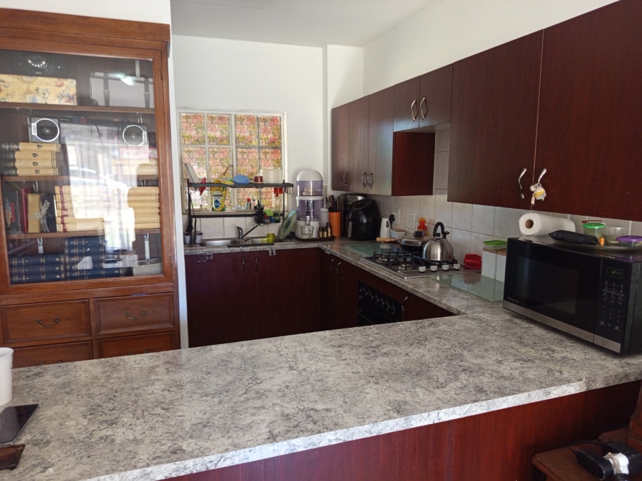 2 Bedroom Property for Sale in Honeypark Gauteng