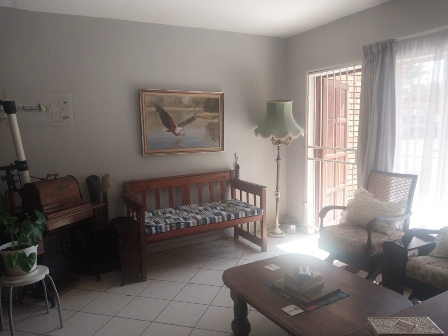 2 Bedroom Property for Sale in Honeypark Gauteng