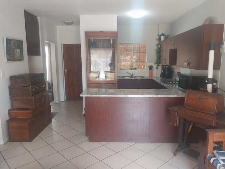 2 Bedroom Property for Sale in Honeypark Gauteng