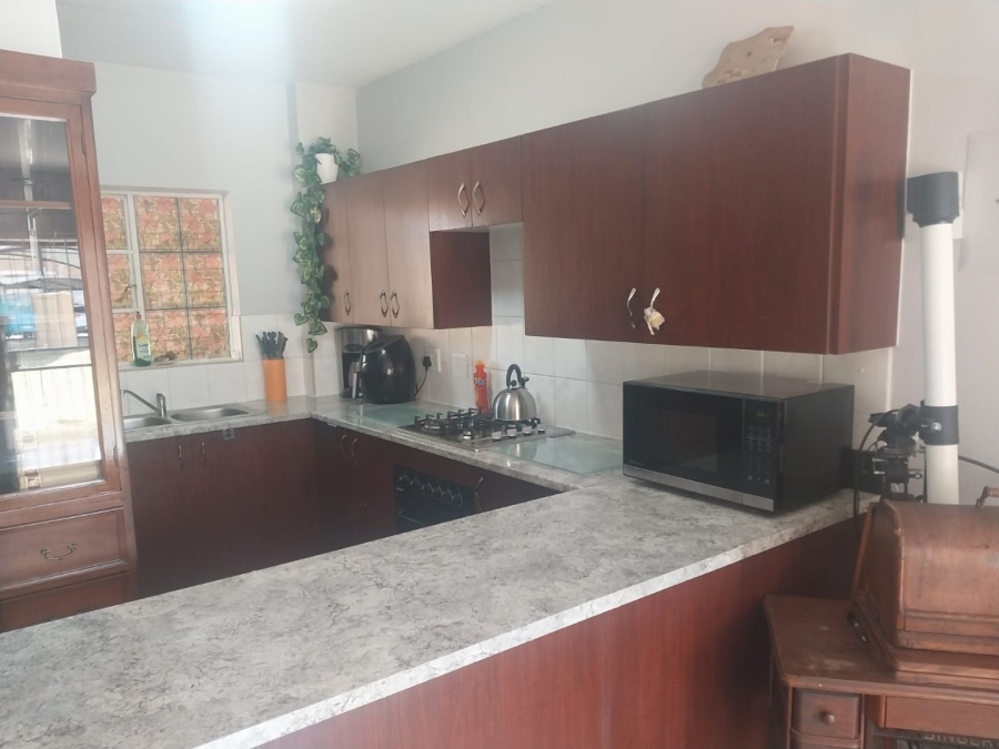 2 Bedroom Property for Sale in Honeypark Gauteng