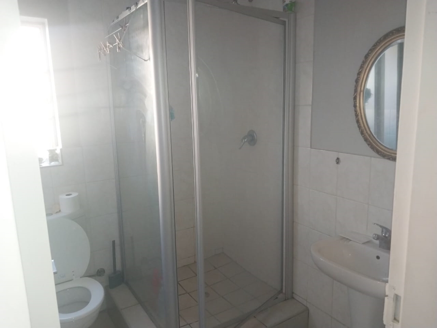 2 Bedroom Property for Sale in Honeypark Gauteng