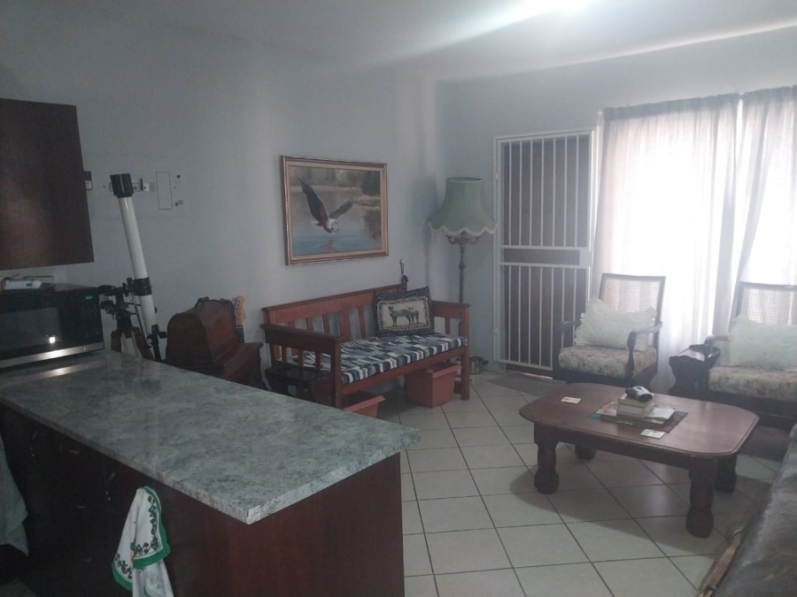 2 Bedroom Property for Sale in Honeypark Gauteng