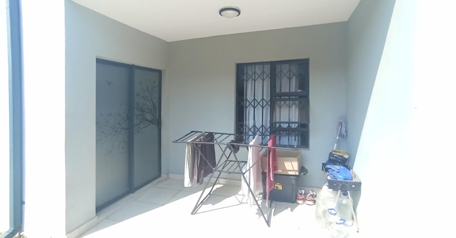 2 Bedroom Property for Sale in Glen Austin Gauteng