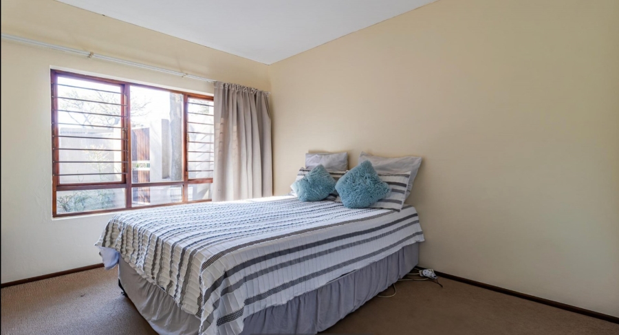 2 Bedroom Property for Sale in Lonehill Gauteng