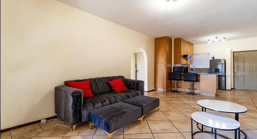 2 Bedroom Property for Sale in Lonehill Gauteng
