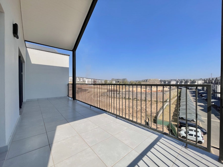 To Let 1 Bedroom Property for Rent in Waterfall Gauteng