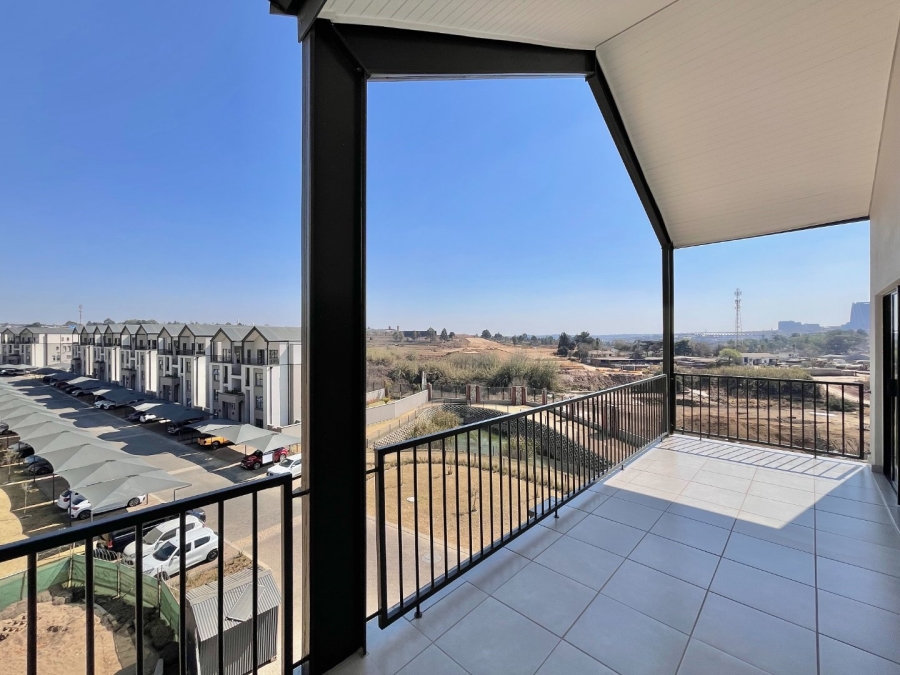 To Let 1 Bedroom Property for Rent in Waterfall Gauteng