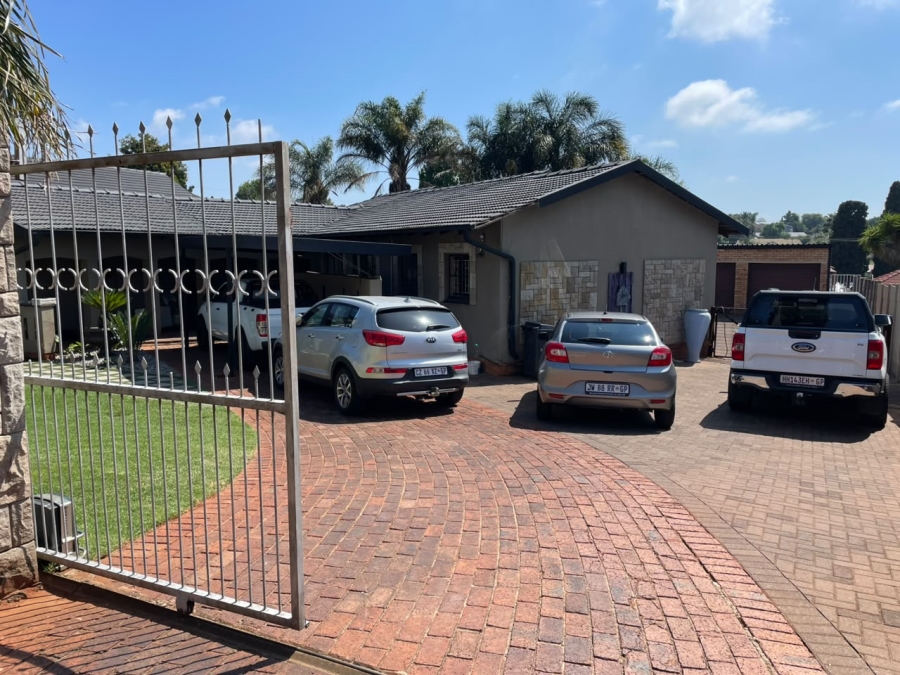 4 Bedroom Property for Sale in Silverfields Park Gauteng