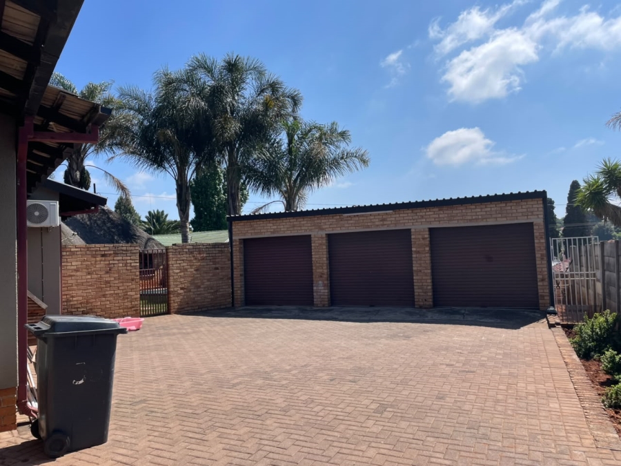 4 Bedroom Property for Sale in Silverfields Park Gauteng