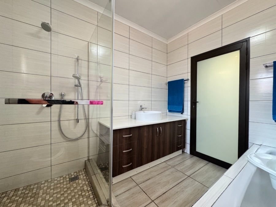 4 Bedroom Property for Sale in Lyttelton Manor Gauteng