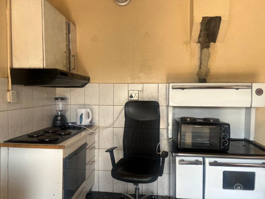 2 Bedroom Property for Sale in Masimini Gauteng