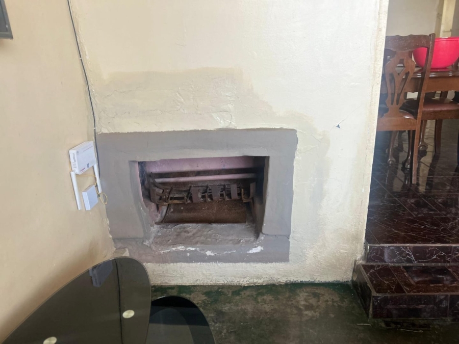 2 Bedroom Property for Sale in Masimini Gauteng