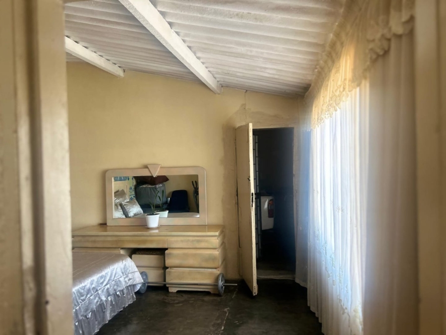 2 Bedroom Property for Sale in Masimini Gauteng