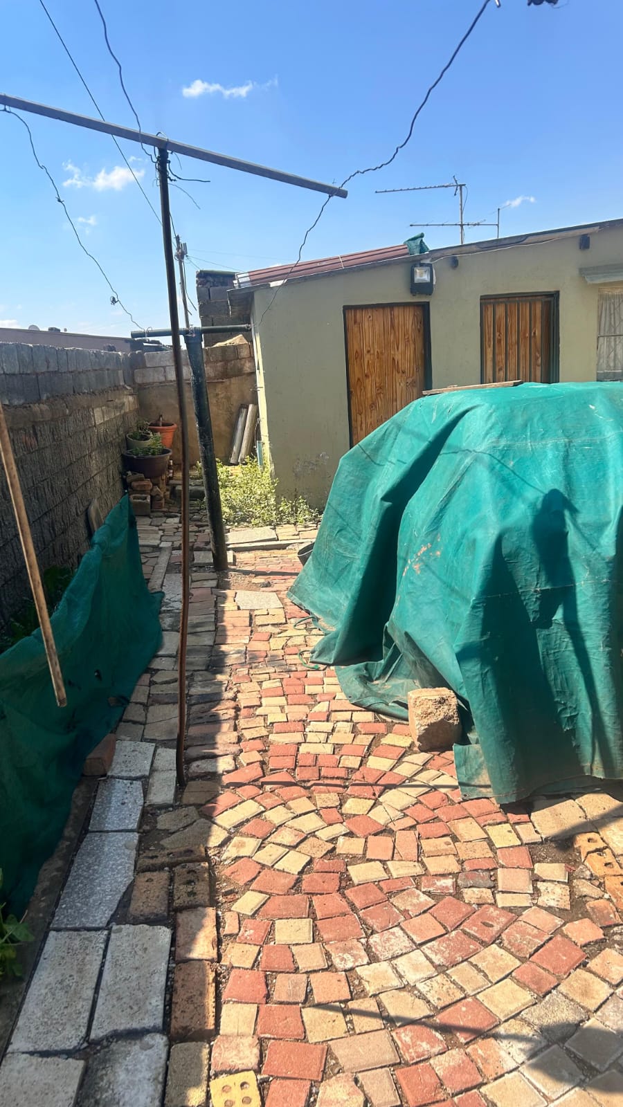 2 Bedroom Property for Sale in Masimini Gauteng