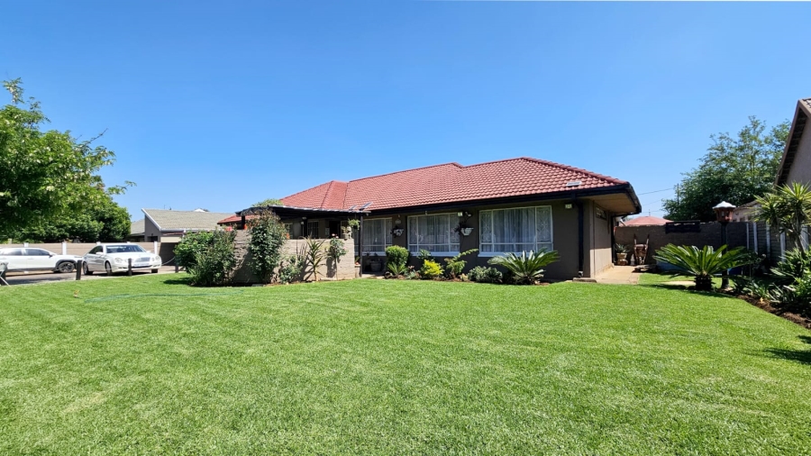 4 Bedroom Property for Sale in Three Rivers Gauteng