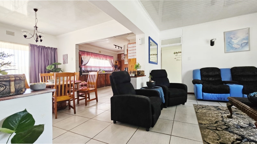4 Bedroom Property for Sale in Three Rivers Gauteng
