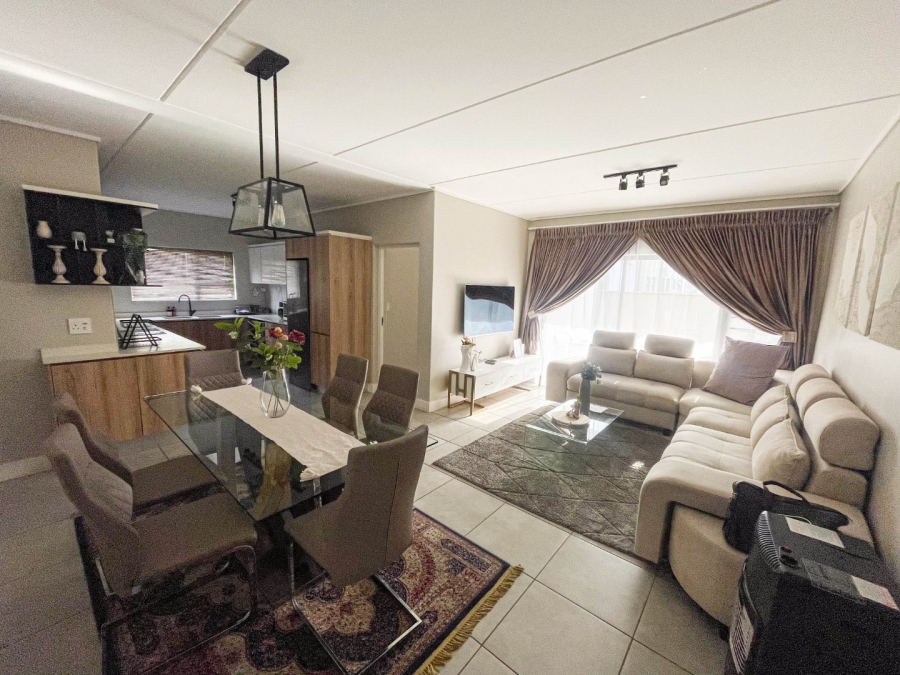 To Let 3 Bedroom Property for Rent in Waterfall Gauteng