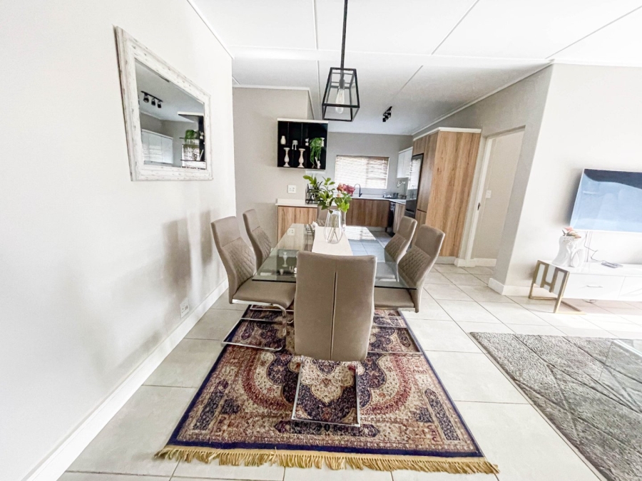 To Let 3 Bedroom Property for Rent in Waterfall Gauteng