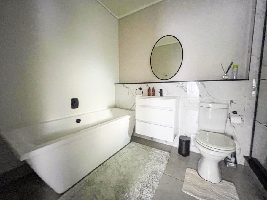 To Let 3 Bedroom Property for Rent in Waterfall Gauteng