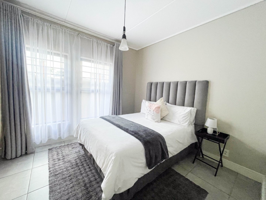 To Let 3 Bedroom Property for Rent in Waterfall Gauteng
