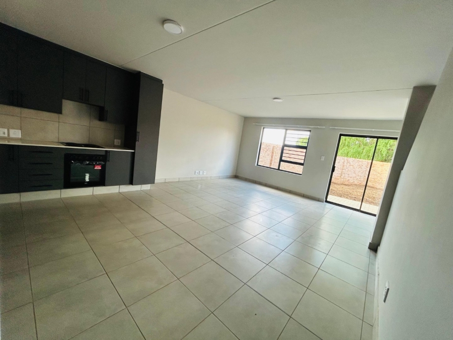  Bedroom Property for Sale in Willow Park Manor Gauteng