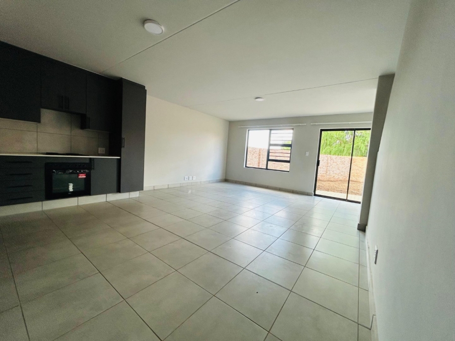  Bedroom Property for Sale in Willow Park Manor Gauteng