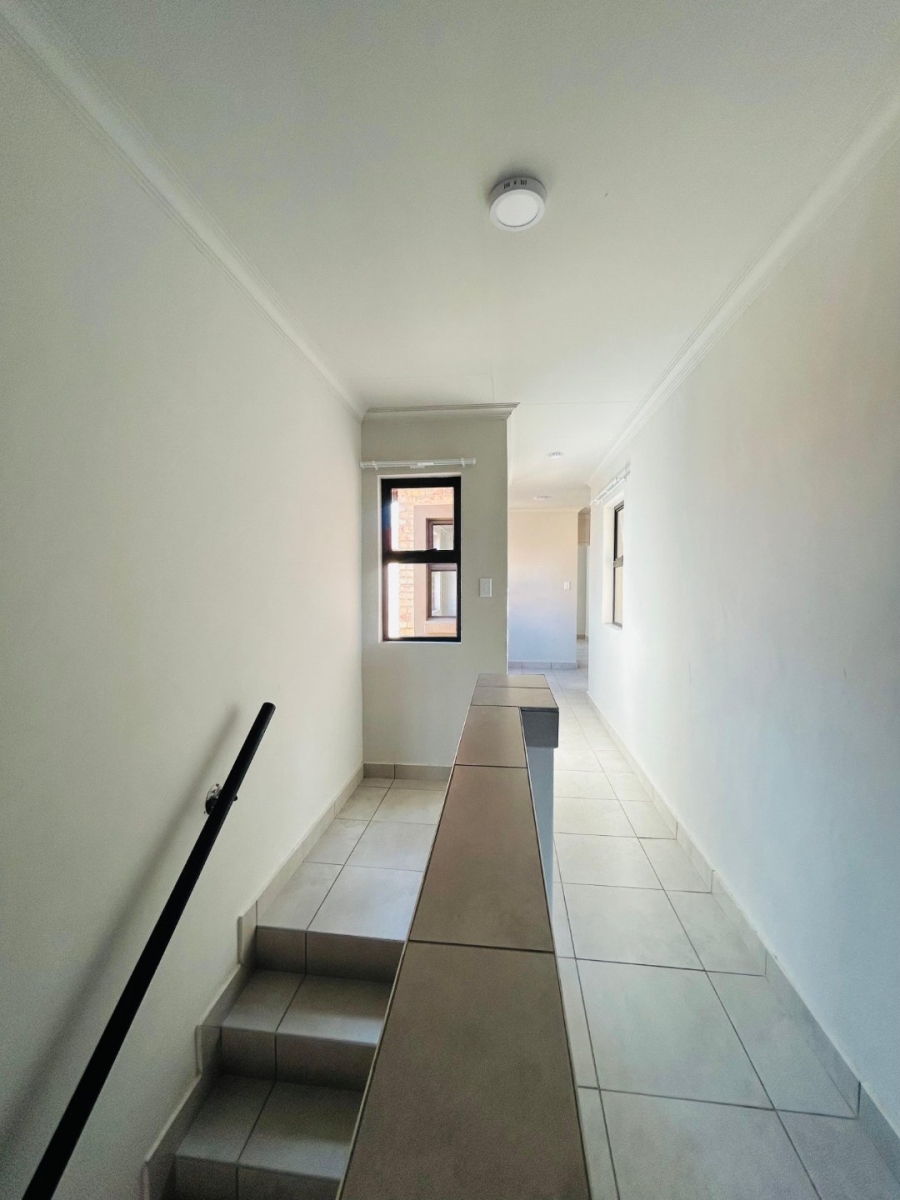  Bedroom Property for Sale in Willow Park Manor Gauteng