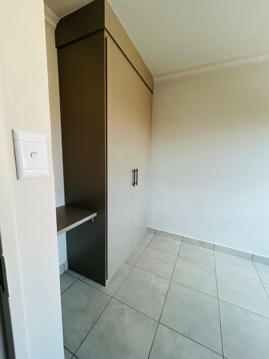  Bedroom Property for Sale in Willow Park Manor Gauteng
