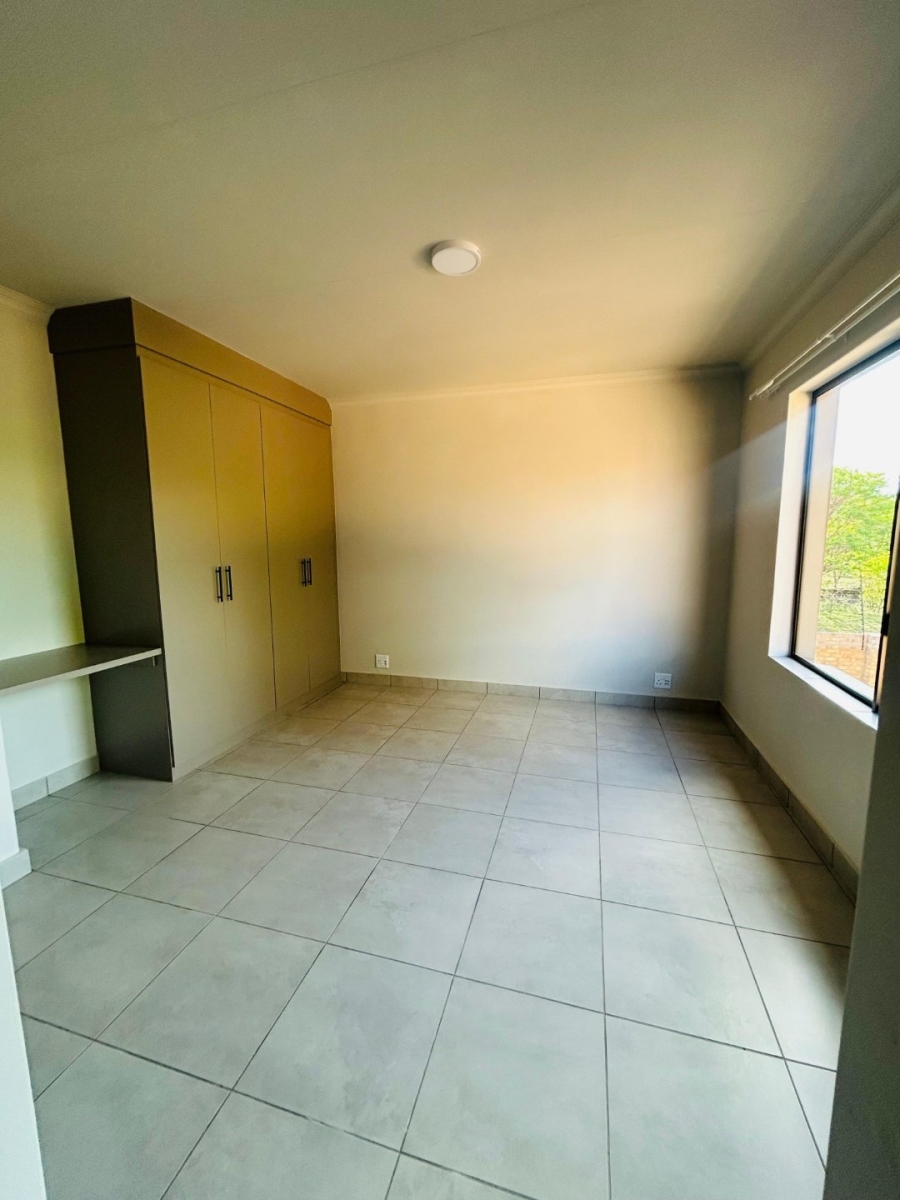  Bedroom Property for Sale in Willow Park Manor Gauteng