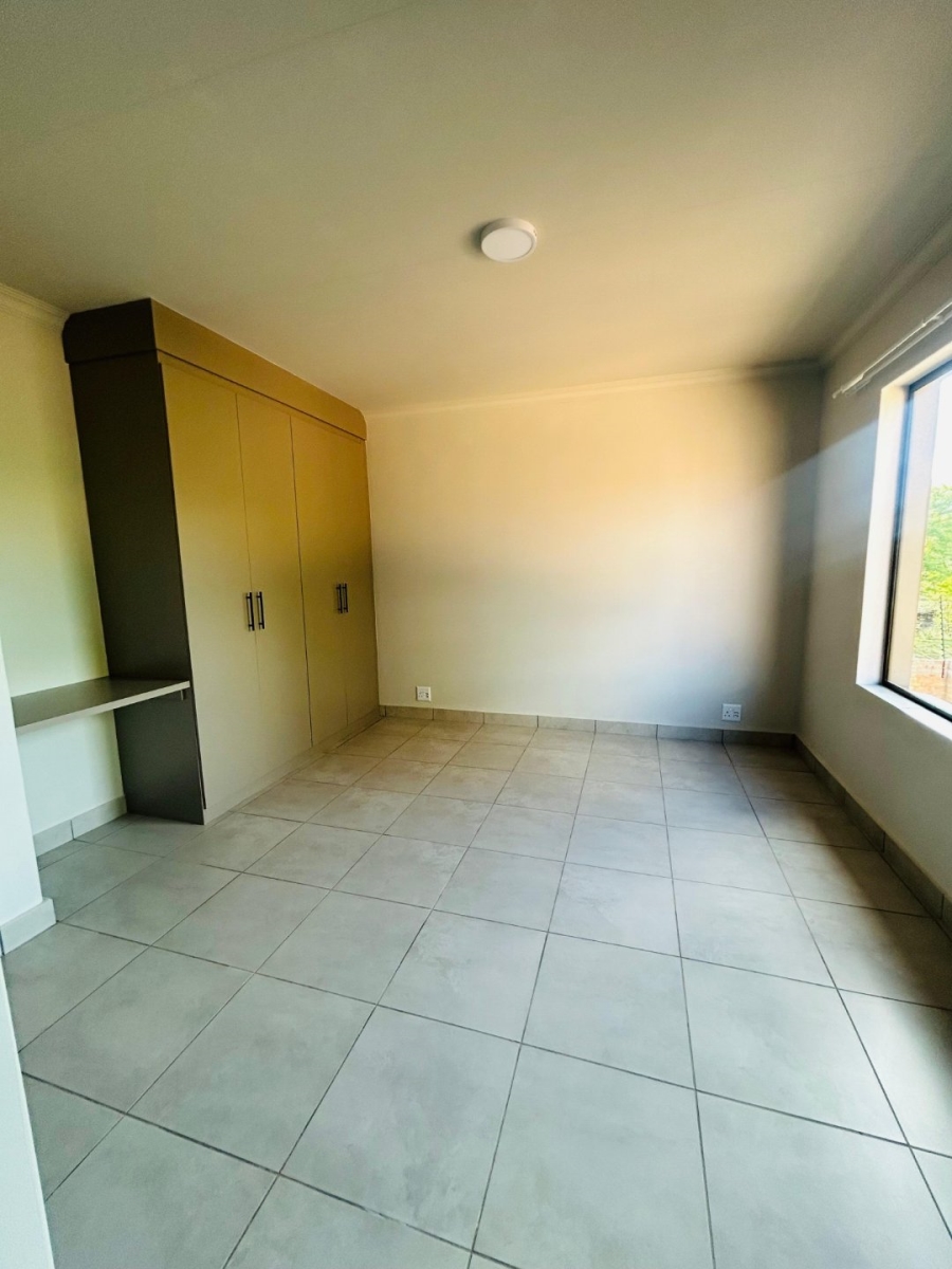  Bedroom Property for Sale in Willow Park Manor Gauteng