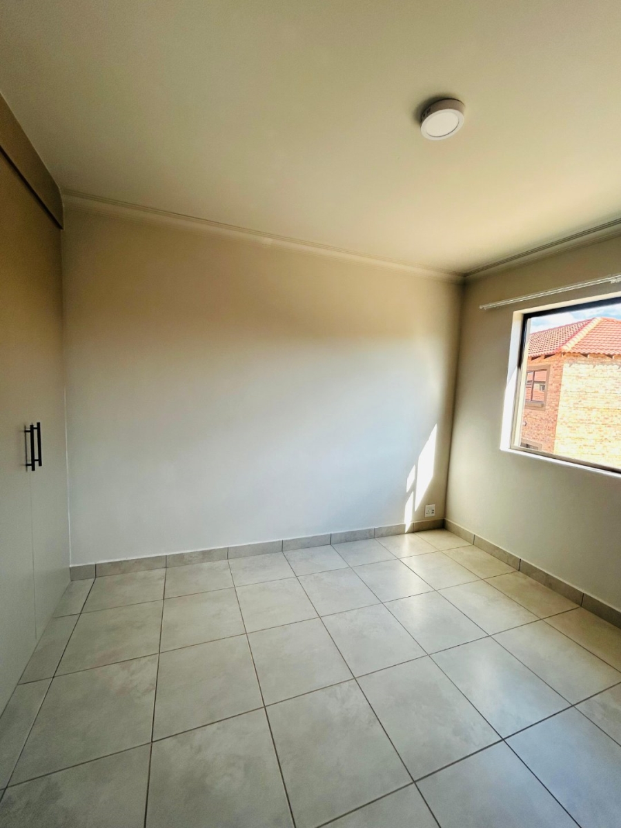  Bedroom Property for Sale in Willow Park Manor Gauteng